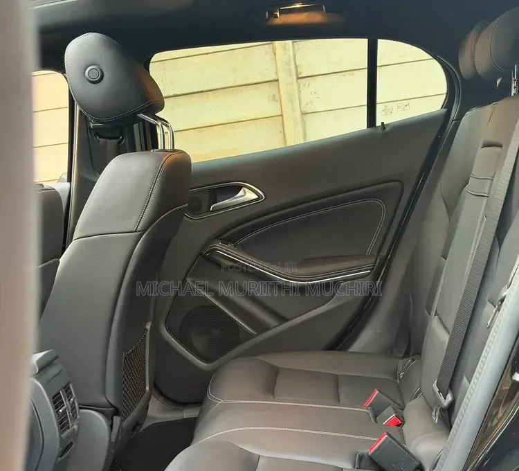 Mercedes-Benz GLA-Class 2019 Black