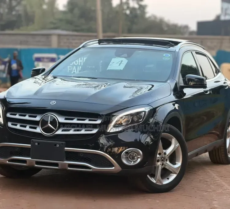 Mercedes-Benz GLA-Class 2019 Black