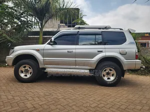 Toyota Land Cruiser Prado 2000 Silver