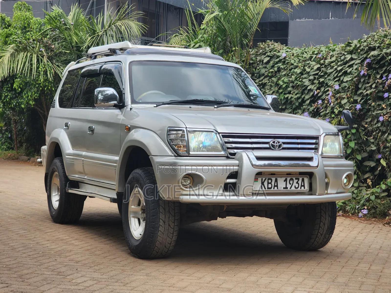 Toyota Land Cruiser Prado 2000 Silver