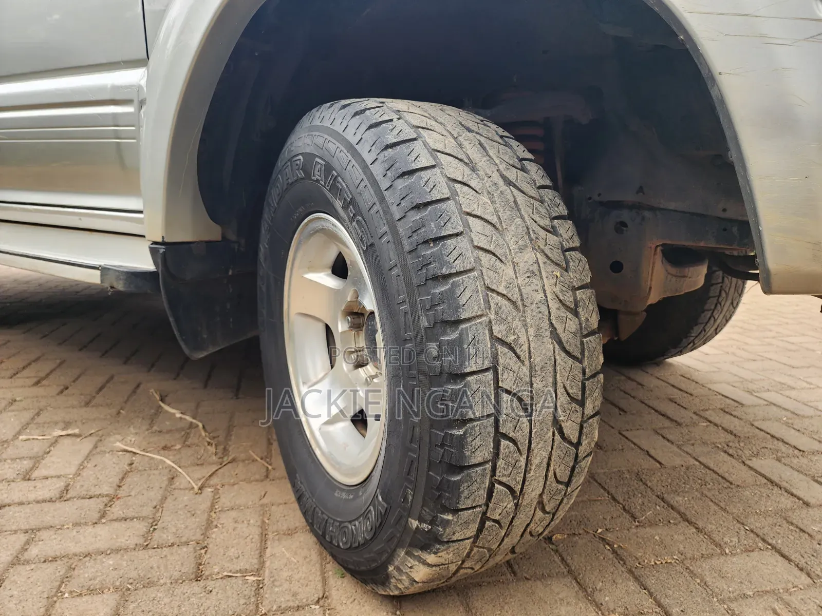 Toyota Land Cruiser Prado 2000 Silver