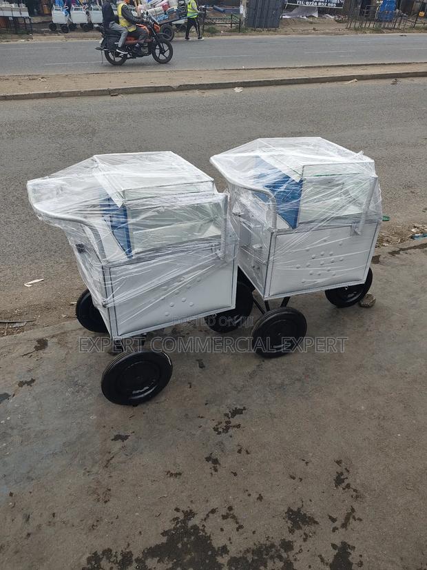 Fast Food Serving Trolley