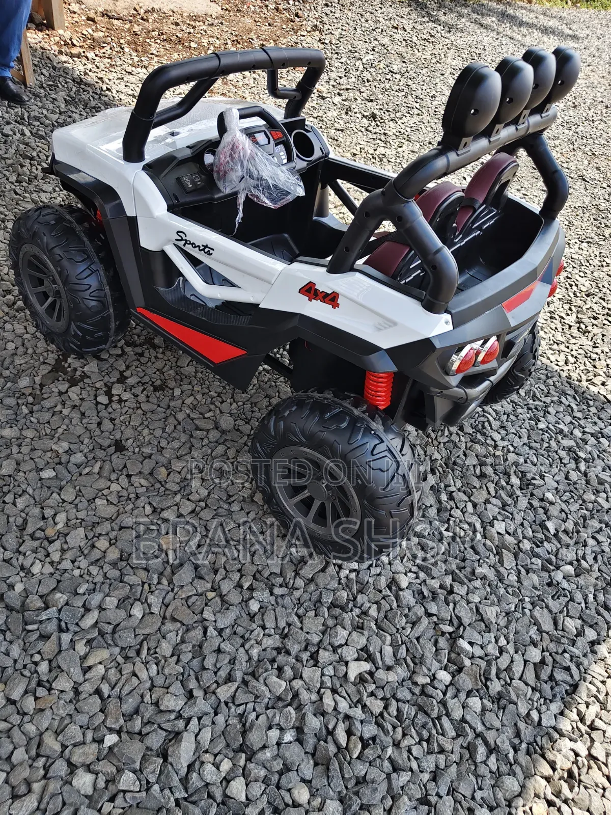 Ids Electric Off-Road Jeep – Rechargeable Ride-on SUV With Music