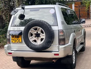 Toyota Land Cruiser Prado 2000 Silver