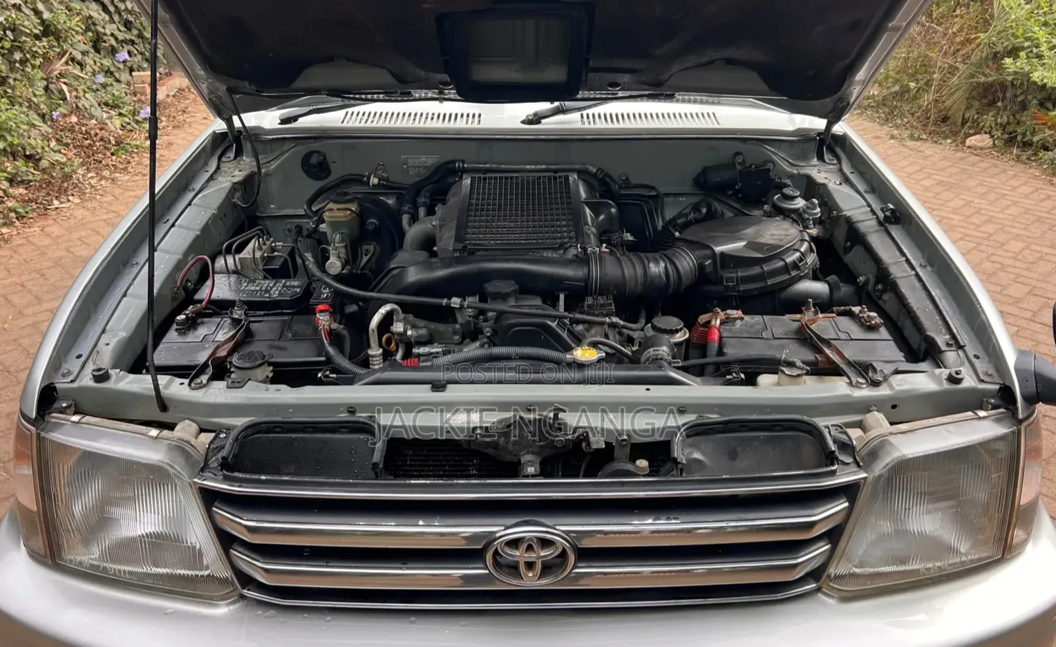 Toyota Land Cruiser Prado 2000 Silver
