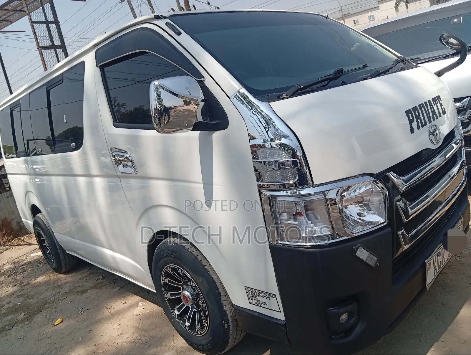 Toyota HiAce 2012 White