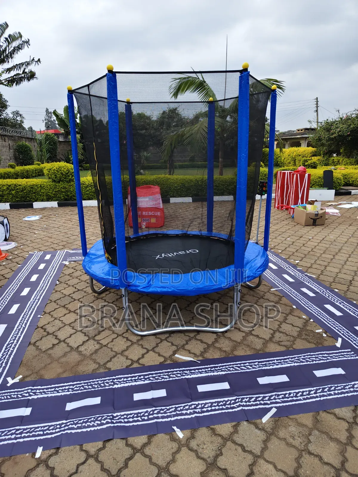 6FT Trampoline With Safety Net – Compact Outdoor Jumper for Kids