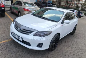 Toyota Corolla 2013 White