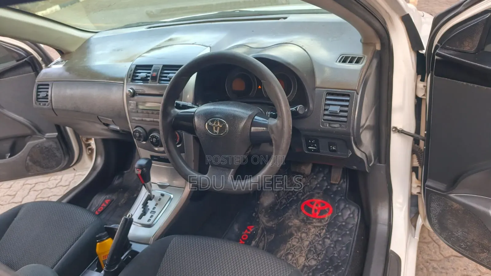 Toyota Corolla 2013 White