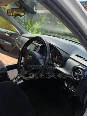 Toyota Corolla Fielder 2019 White