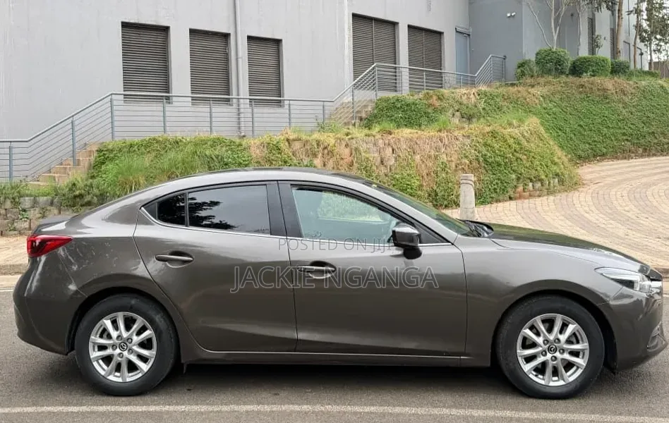 Mazda Demio 2018 Gray