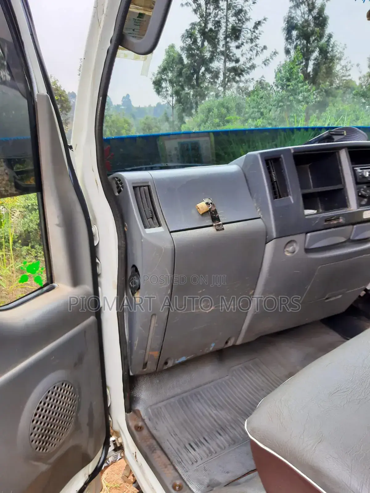 ISUZU 4.3 Elf Double Wheel