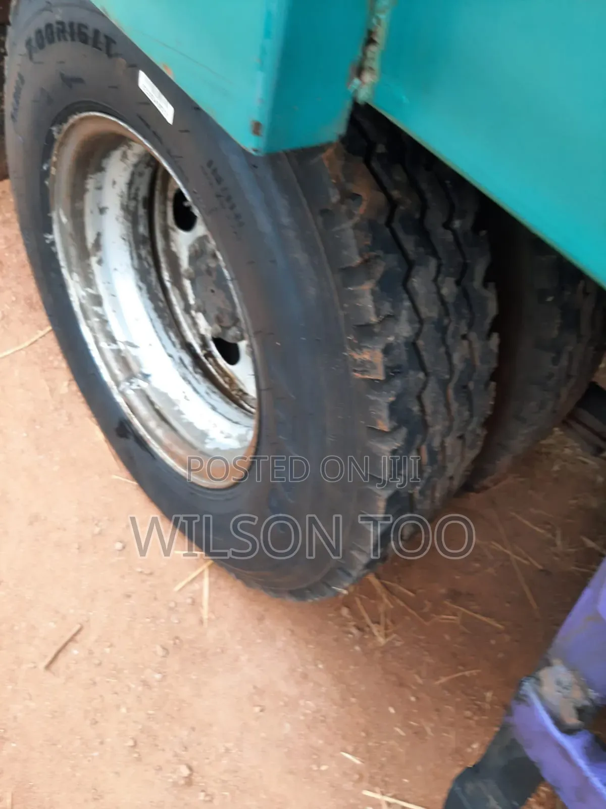 ISUZU 4.3 Elf Double Wheel