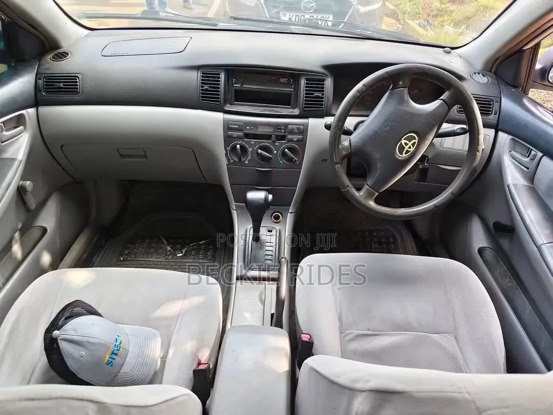 Toyota Corolla 2002 White