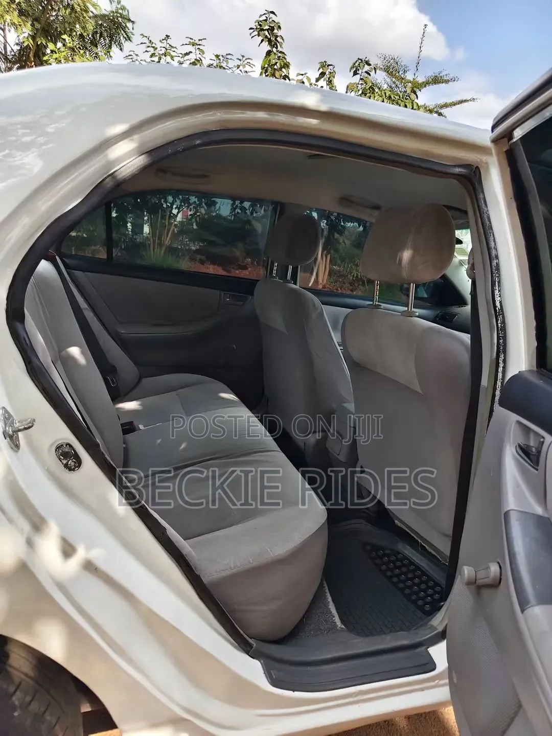 Toyota Corolla 2002 White