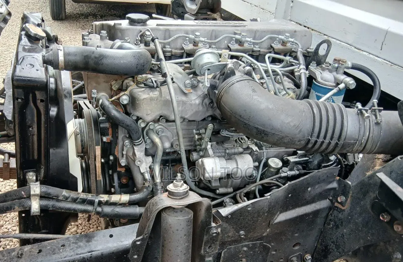 ISUZU 4.3 NPR KCN Local White, Covered Body