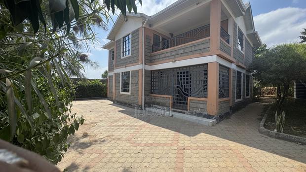 Furnished 4bdrm Maisonette in Kinanie, Athi River for sale