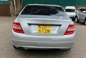 Mercedes-Benz C180 2011 Silver