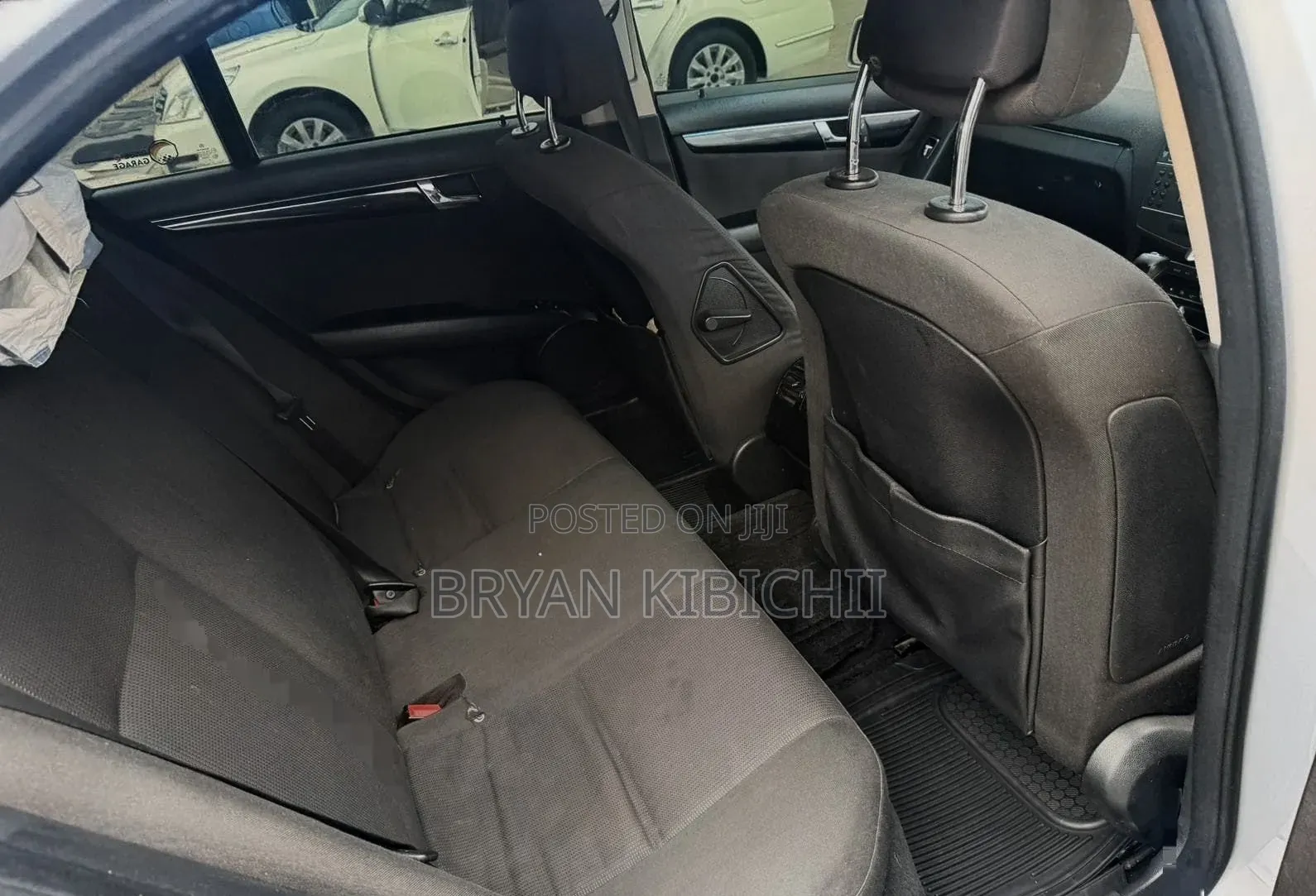 Mercedes-Benz C180 2011 Silver