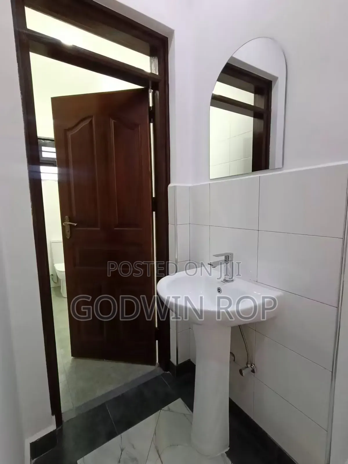3bdrm House in Blossom, Ngeria for sale