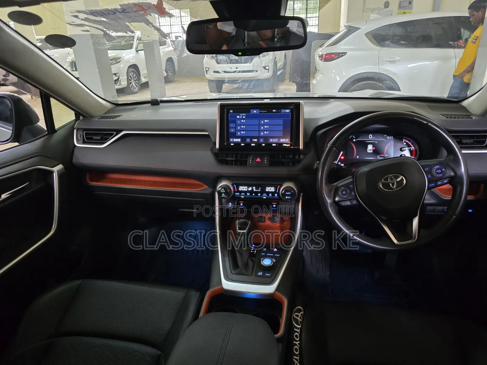 Toyota RAV4 2021 Green