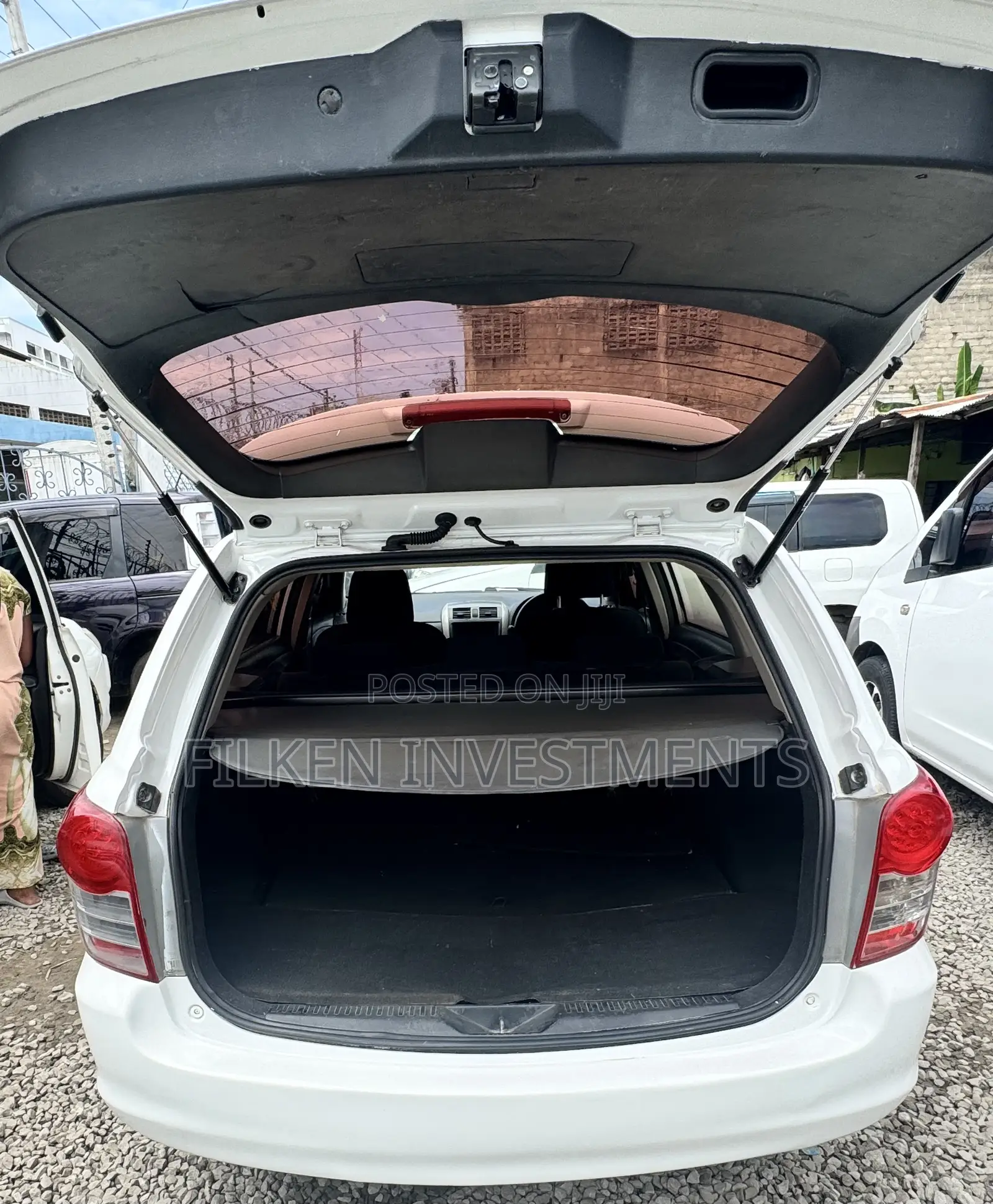 Toyota Corolla Fielder 1.5 Petrol FWD 2012 White