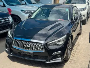 Nissan Skyline 2019 Black
