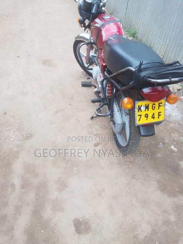 Bajaj Boxer 100 2022 Red - main view