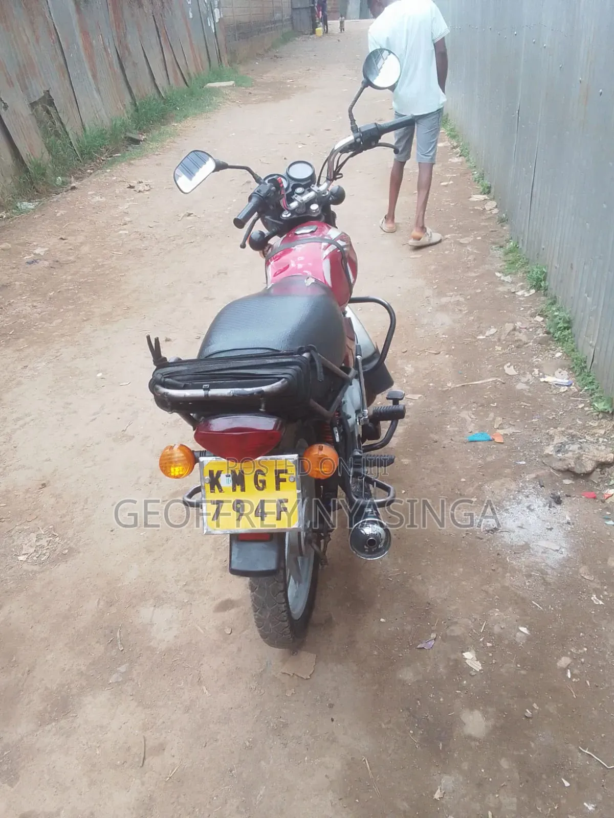 Bajaj Boxer 100 2022 Red