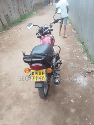 Bajaj Boxer 100 2022 Red