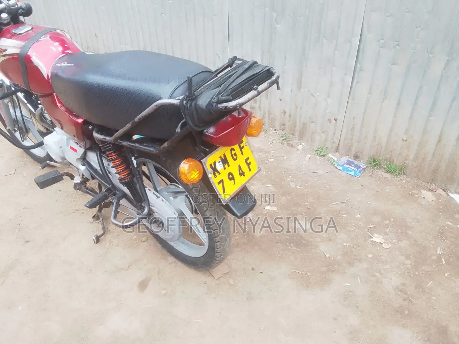 Bajaj Boxer 100 2022 Red