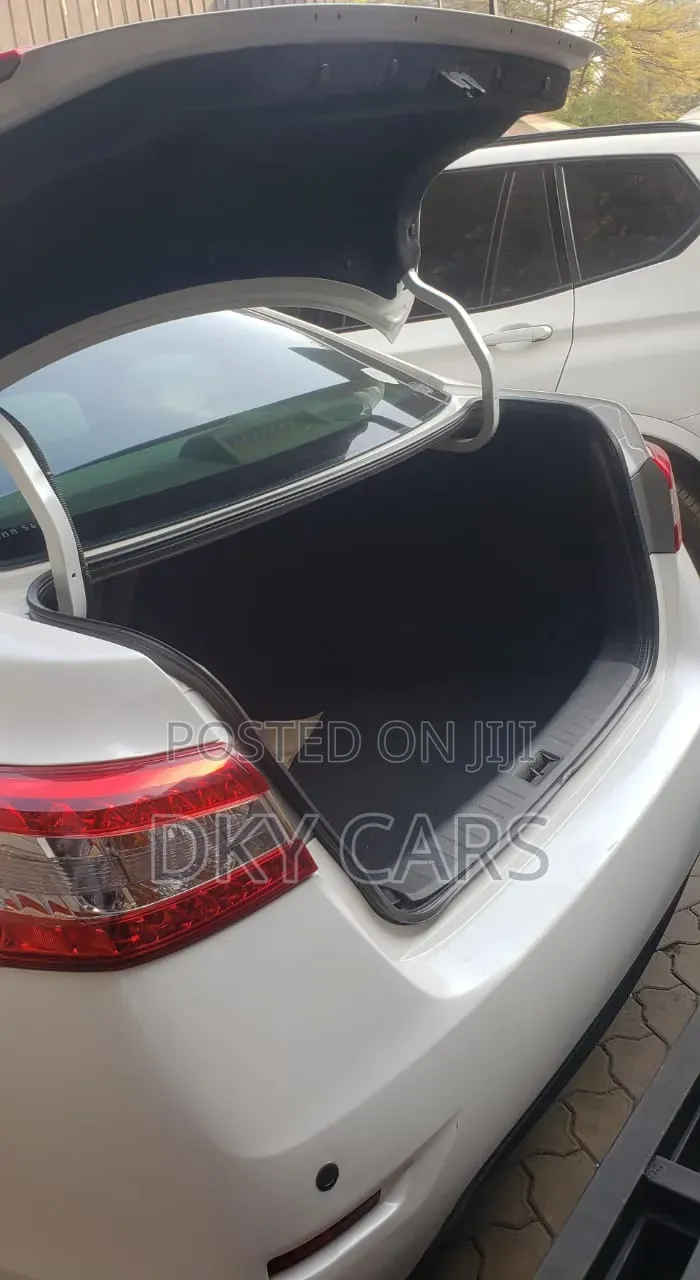 Nissan Sylphy 2014 Silver