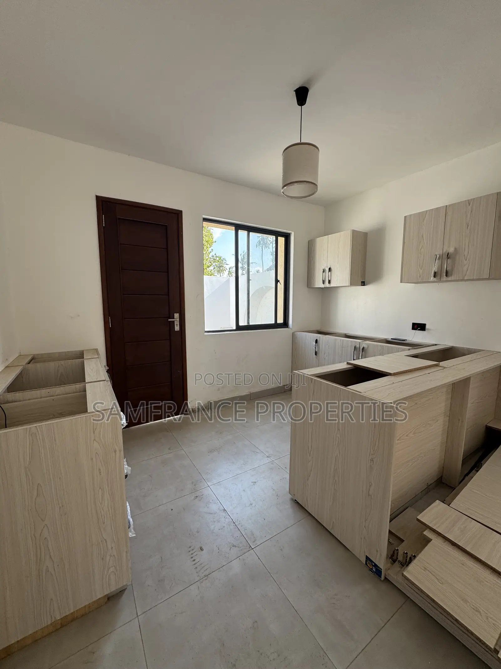3bdrm Duplex in Boungan Villa, Kikambala for sale