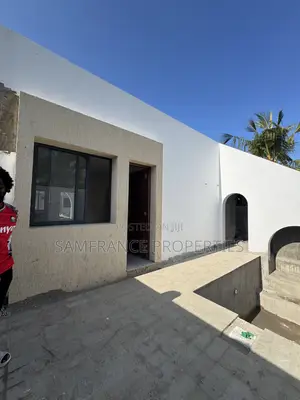 3bdrm Duplex in Boungan Villa, Kikambala for sale