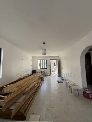 3bdrm Duplex in Boungan Villa, Kikambala for sale