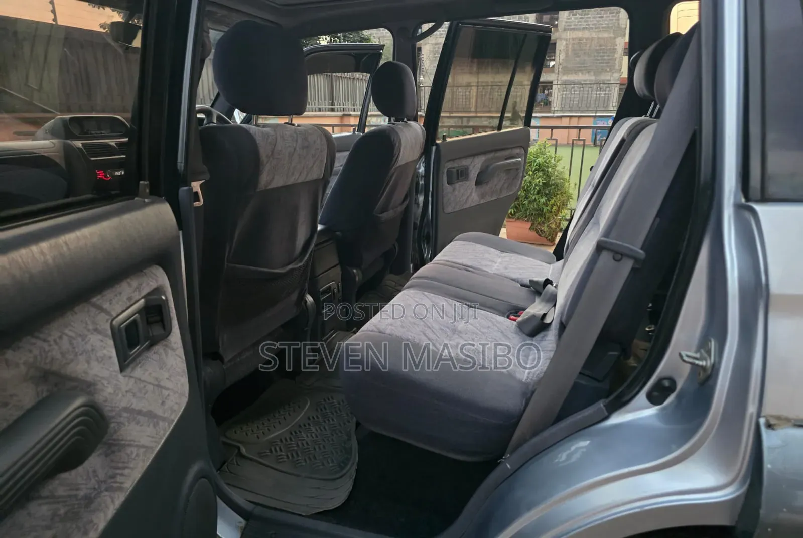 Toyota Land Cruiser Prado 3.0 D-4D 5dr 2005 Silver