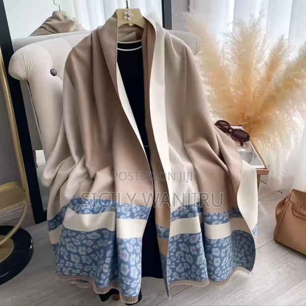 Double-Sided Cashmere Scarfs - thumbnail 3
