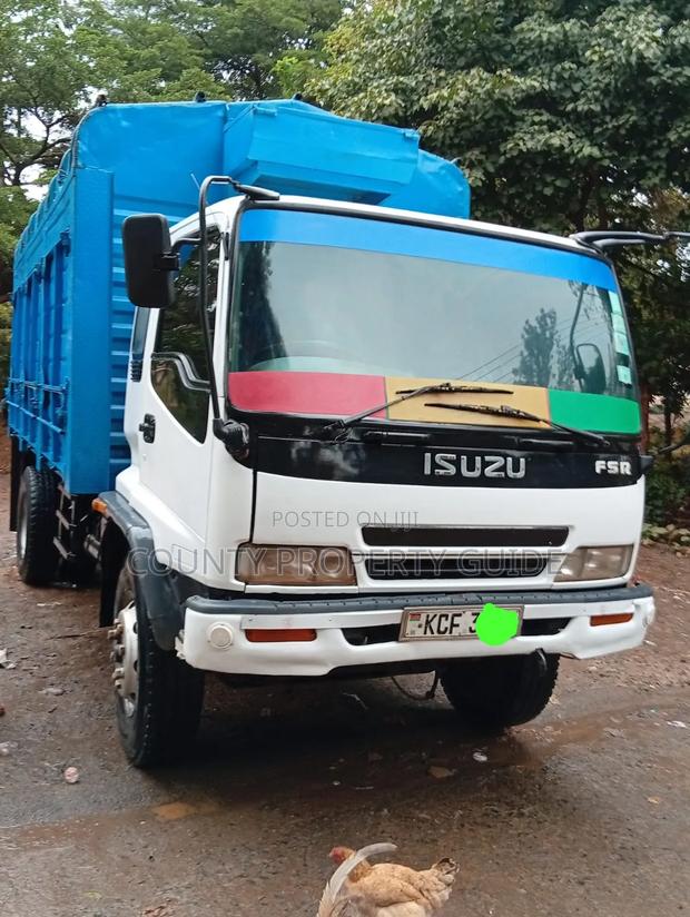 Isuzu FSR 2016 White - main view
