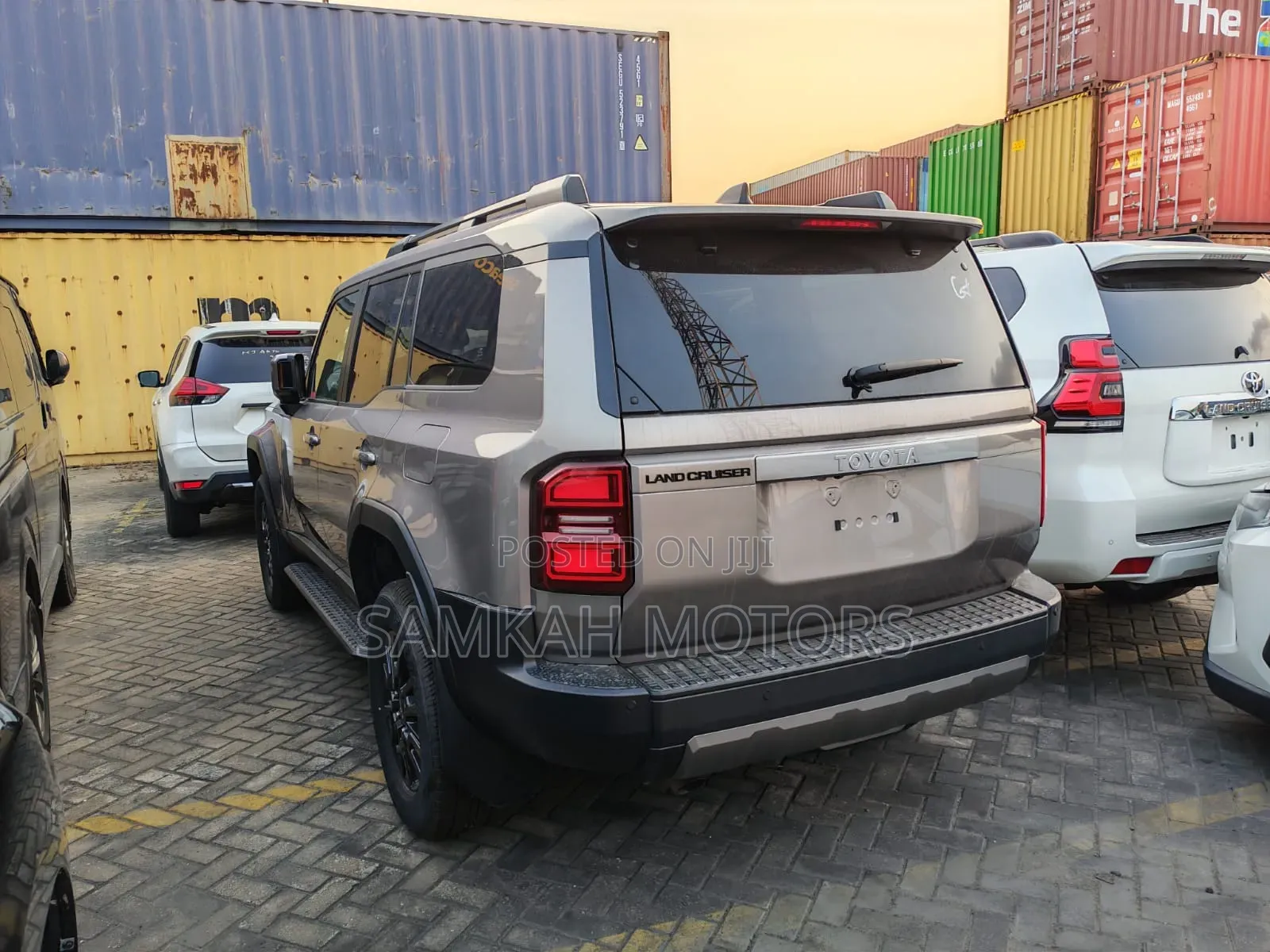 Toyota Land Cruiser Prado 2023 Gray
