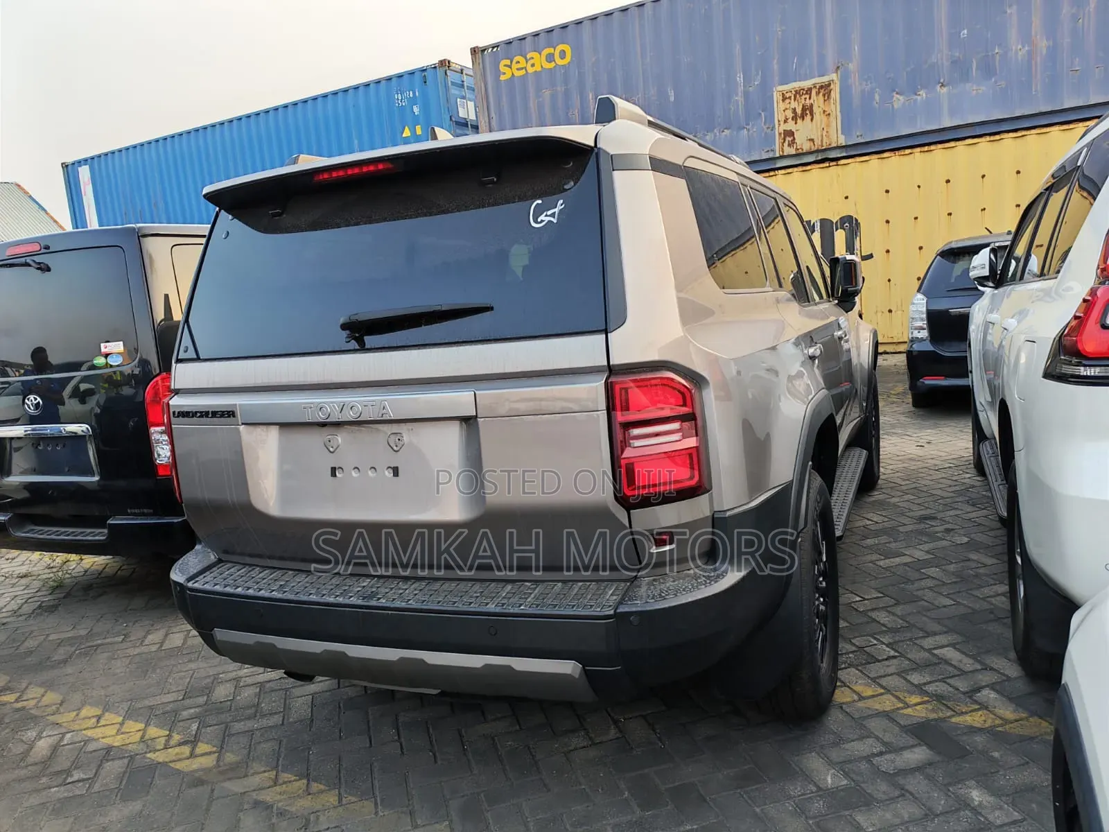 Toyota Land Cruiser Prado 2023 Gray