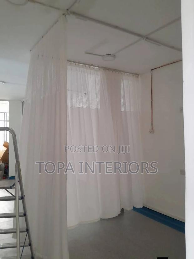 Bendable Aluminium Hospital Curtain Rails for Ward Partitioning - thumbnail 2