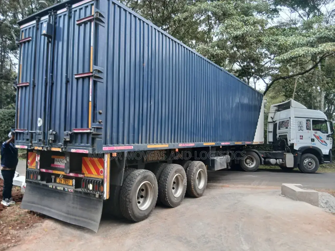 Fast Secure Reliable Logistic Solutions> Truck Accessible
