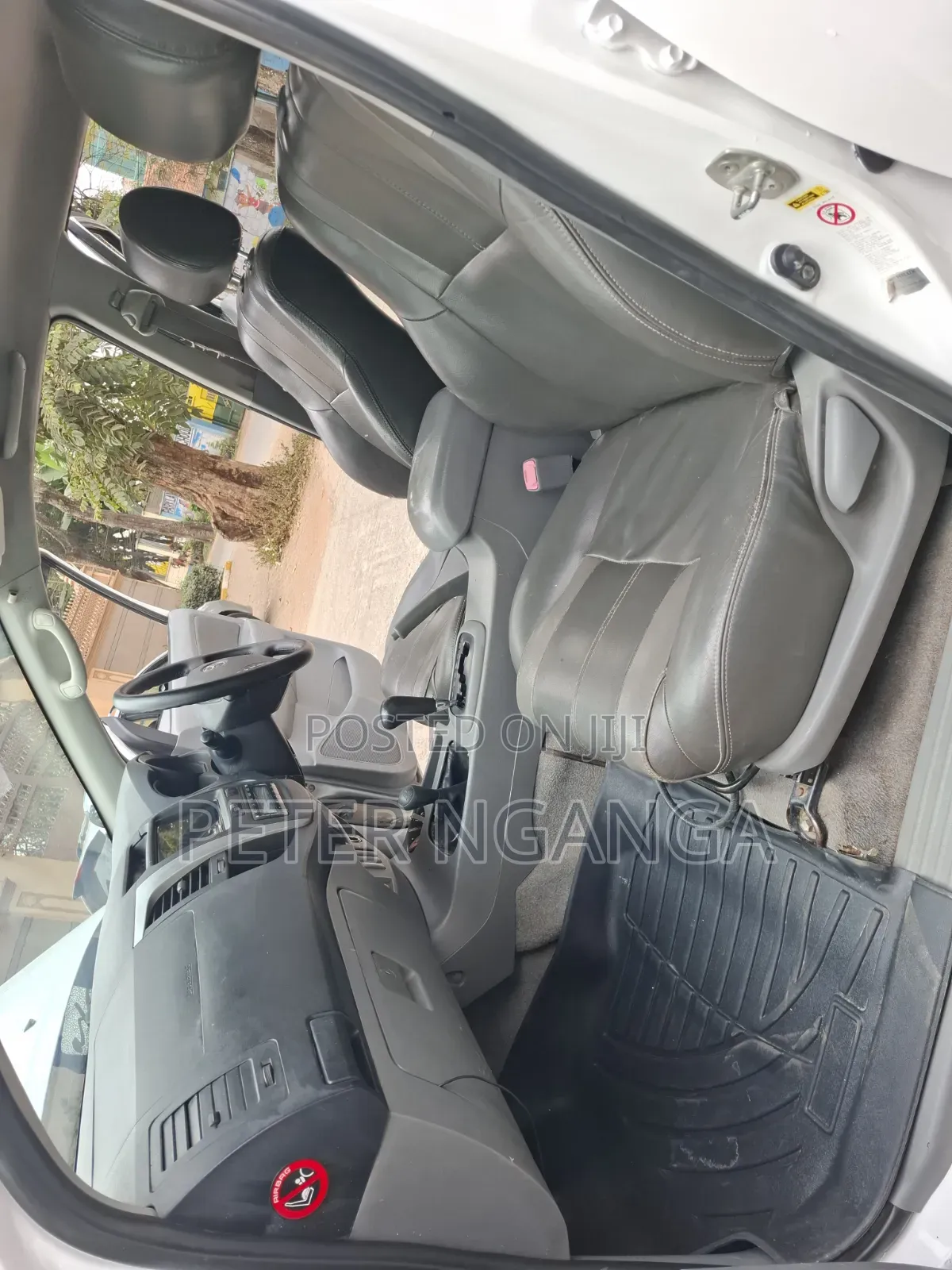 Toyota Hilux 2012 White