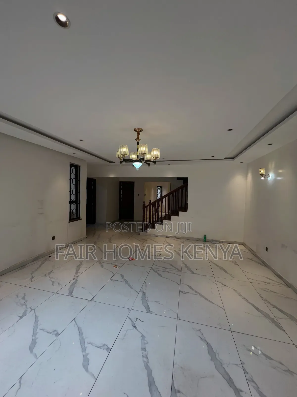 5bdrm Townhouse / Terrace in Gitanga Road, Valley Arcade for rent