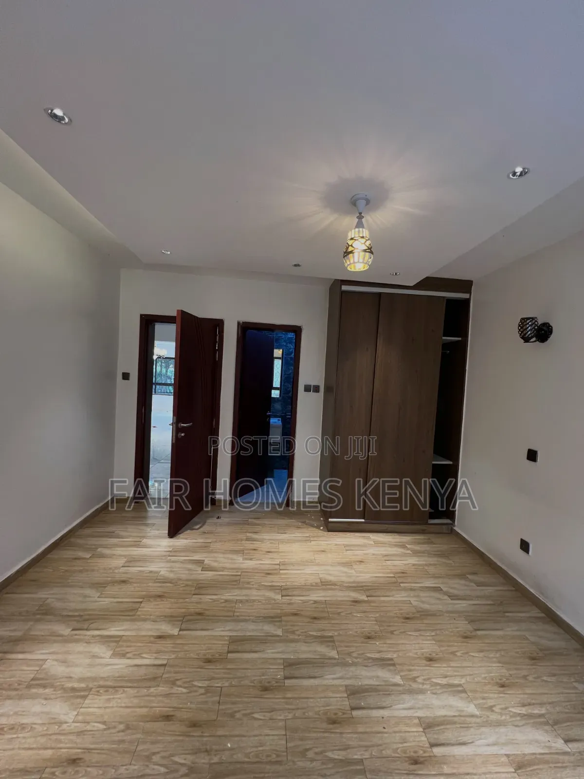 5bdrm Townhouse / Terrace in Gitanga Road, Valley Arcade for rent