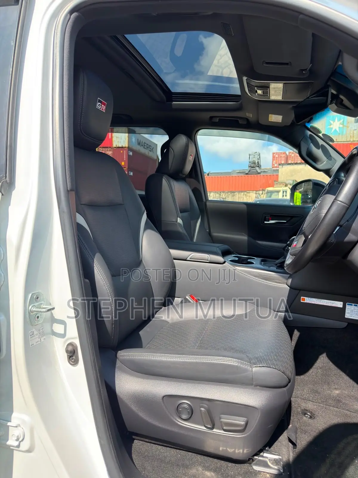 Toyota Land Cruiser LC300 2022 White