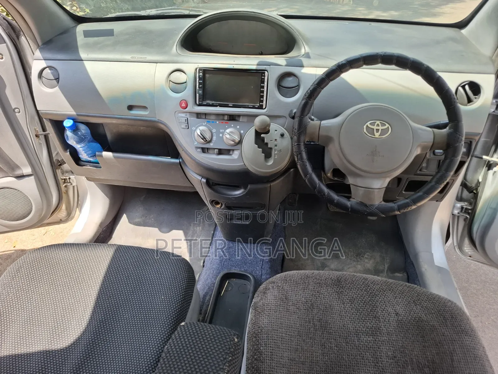 Toyota Sienta 2006 Silver