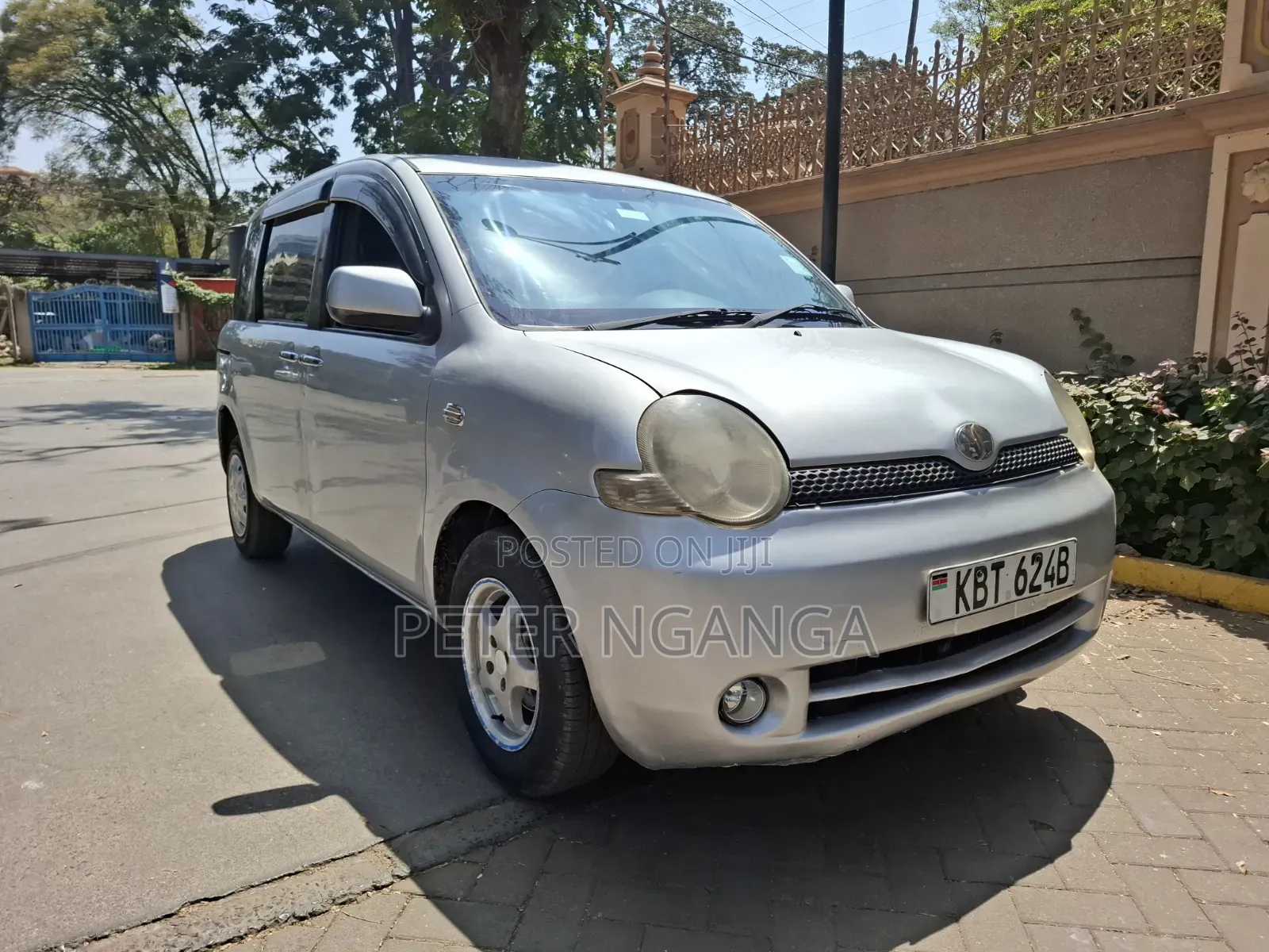 Toyota Sienta 2006 Silver
