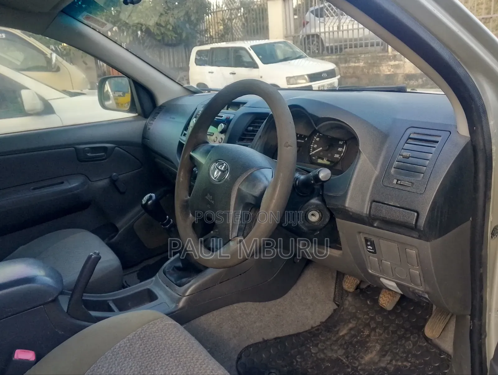 Toyota Hilux 2014 Beige