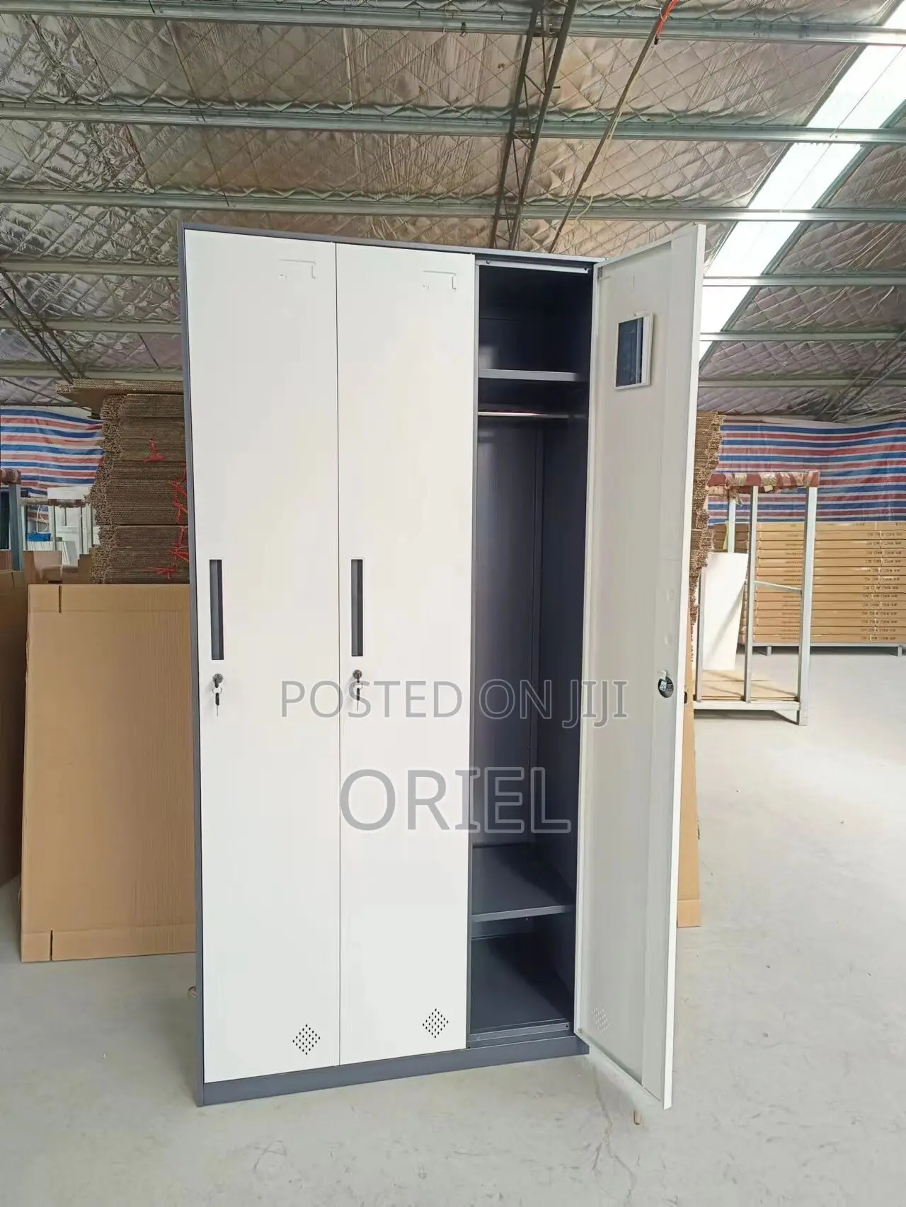 Office Cabinet : 3-Door Steel Straight Locker Cabinet